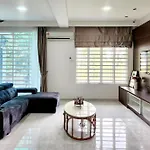 Verve 68 Private Luxurious Villa & Event Space 25 Pax